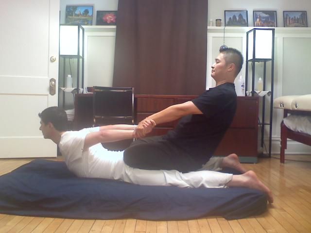 Thai_massage_kneeling_cobra.jpg